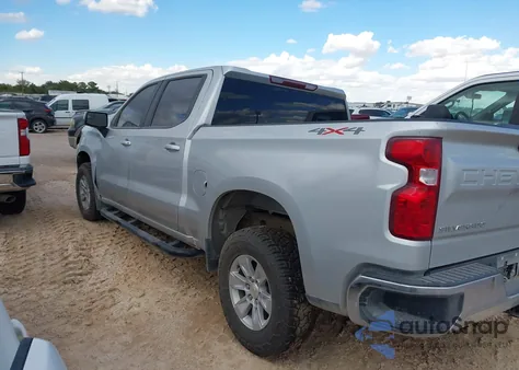 2021 Chevrolet Silverado 1500 4Wd Short Bed Lt z USA, uszkodzony, nr VIN 1GCUYDED1MZ244772